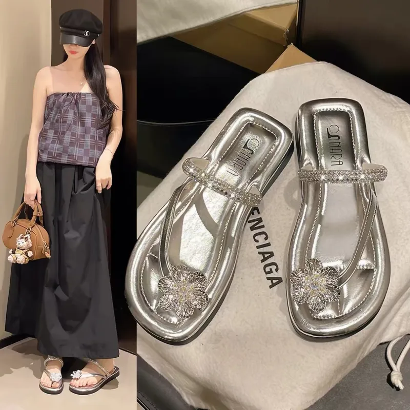Dép Bệt Xỏ Ngón Đính Hoa Đá Lấp Lánh Quai Mảnh Style Pháp Đi Biển