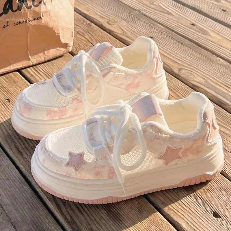 Giày Sneaker Trắng Phối Lưới Thoáng Khí Họa Tiết Ngôi Sao Độn Đế Style Hàn Quốc Mùa Hè