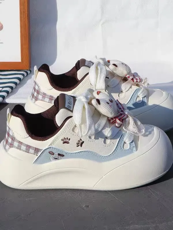Giày Sneaker / Giày Thể Thao Bánh Mì Độn Đế Đính Gấu Bông & Họa Tiết Caro Style Hàn Quốc Đáng Yêu