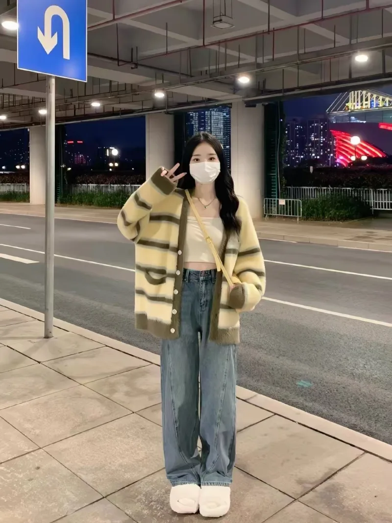 Áo Khoác Cardigan Len Lông Chồn Mềm Mịn Kẻ Sọc Phối Túi Phong Cách Nữ Sinh / Vintage Hàn Quốc Mặc Thu Đông Ấm Áp