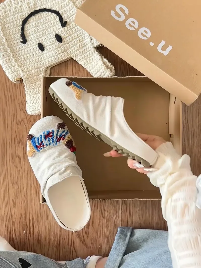 Dép Sục Birken Bít Mũi Thêu Nổi Họa Tiết Hoạt Hình Gấu Con & Nơ Xinh Xắn Da Lộn Đế Êm Style Hàn Quốc Tiện Lợi Đi Học / Dạo Phố